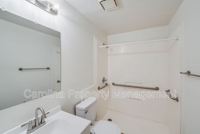 Building Photo - 5001 Forest Mountain Ct