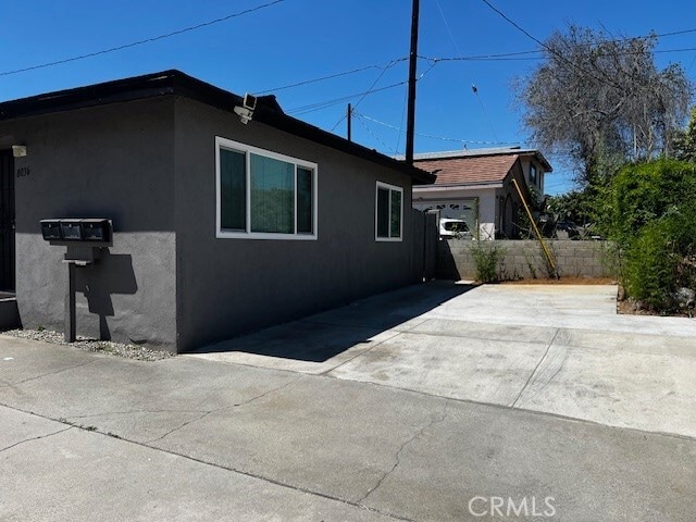 Building Photo - 8036 Whitmore St