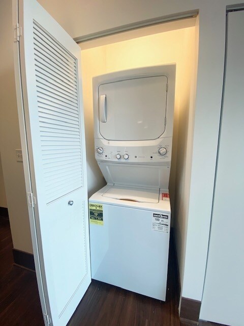 Building Photo - 1500 N Halsted St