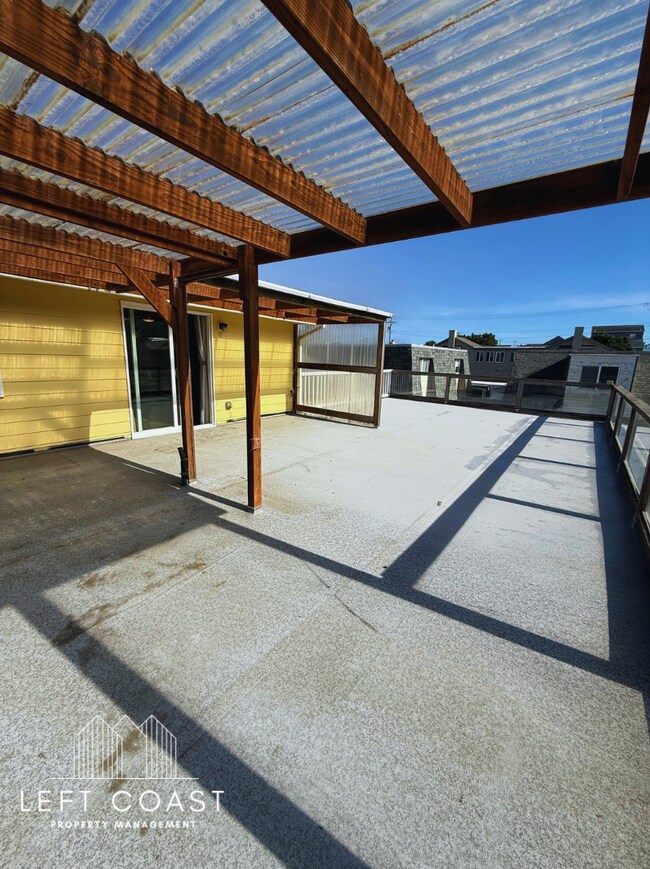 Building Photo - 935 SW 7th St