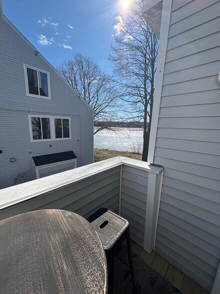 Building Photo - 18 Ocean St