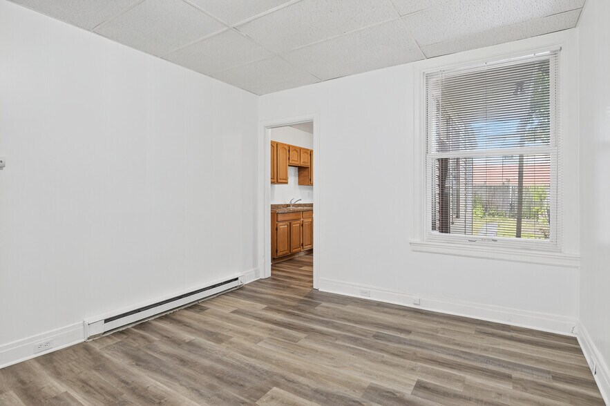 Building Photo - 919 Mifflin St