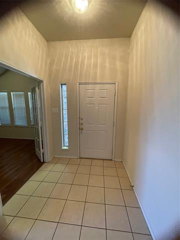 Building Photo - 8271 Horse Whisper Ln