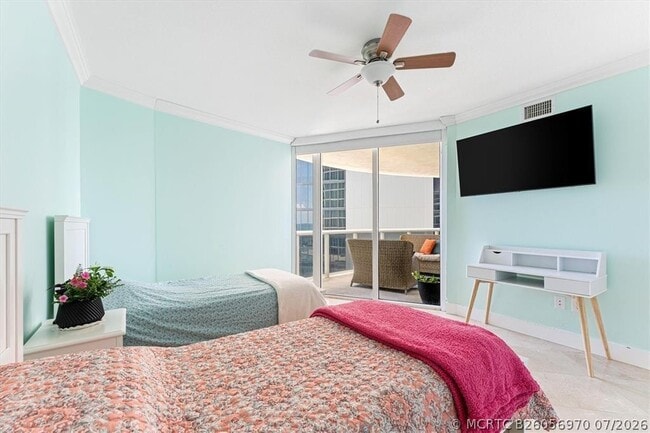 Building Photo - 17201 Collins Ave