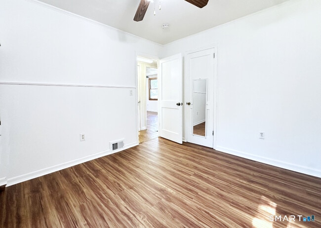Building Photo - 225 Battis Rd