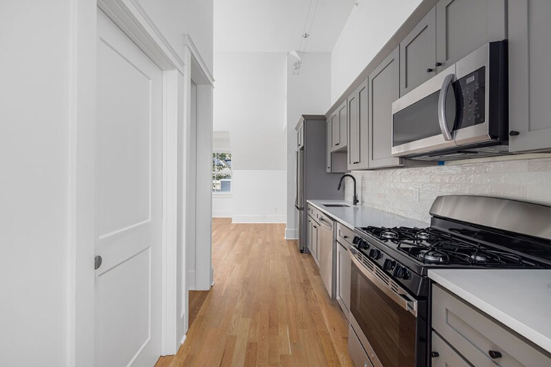 Building Photo - 293 Governor St