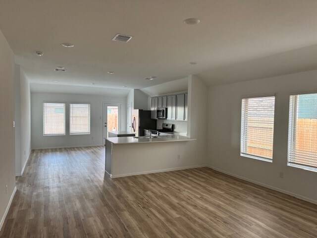 Building Photo - 7507 Bartoncliff Dr