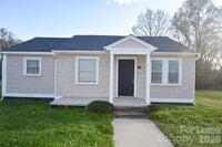 Building Photo - 1424 Kennon St