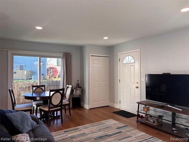 Building Photo - 23594 N Rockledge