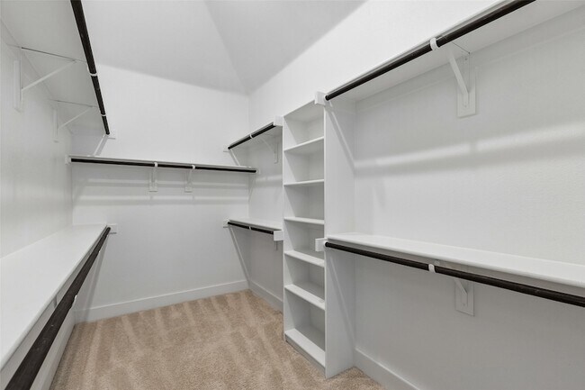 Building Photo - 6145 Tahoe Winds Dr