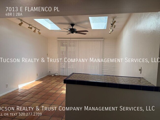 Building Photo - 7013 Flamenco Pl