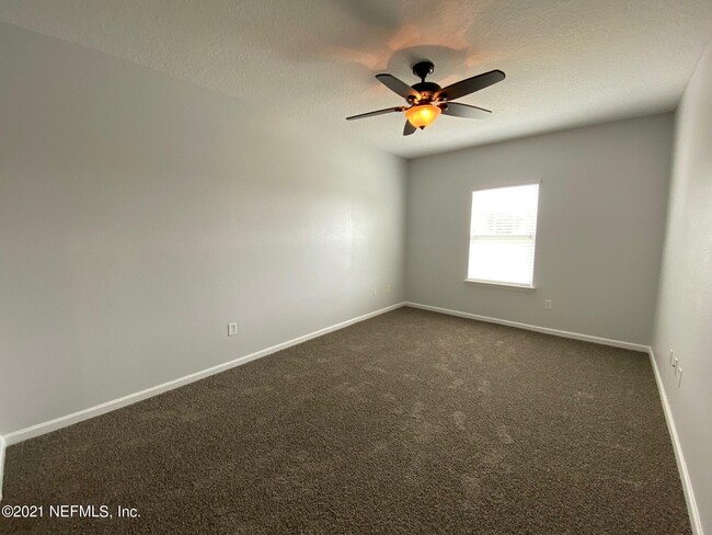 Building Photo - 4908 Key Lime Dr