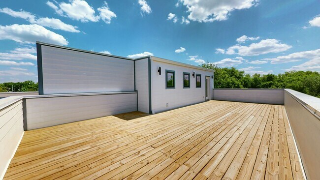 Building Photo - Turn-Key Luxury Rental: Brand-New 4BD + Office w/ Private Sunset Rooftop