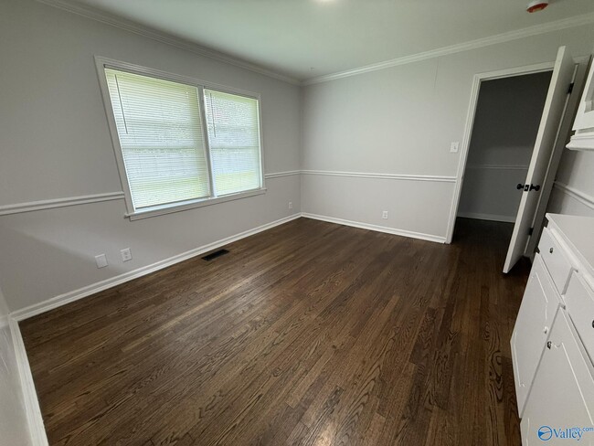 Building Photo - 3702 Vogel Dr NW