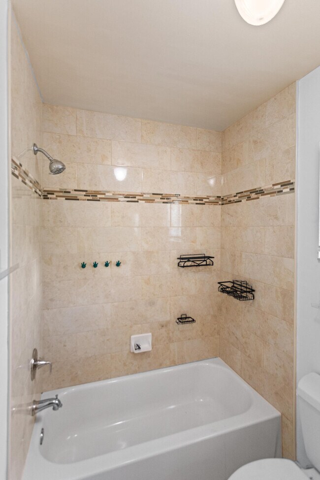 Building Photo - 13945 Langley Pl