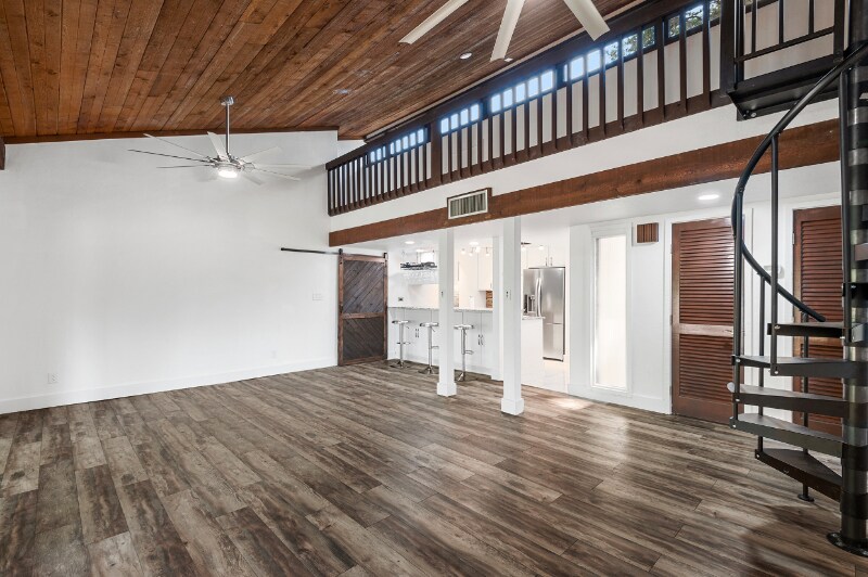 Building Photo - 2045 Corner Lake Dr