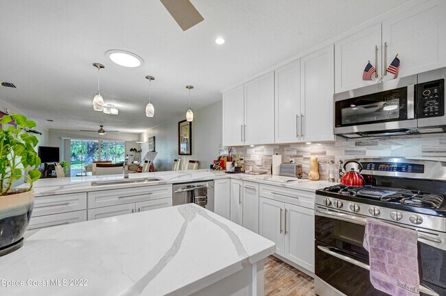 Building Photo - 156 Plover Ln