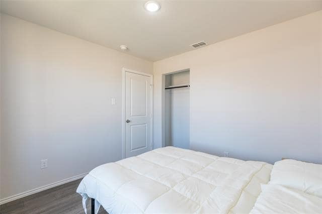 Building Photo - 201 Coyote Creek Ct