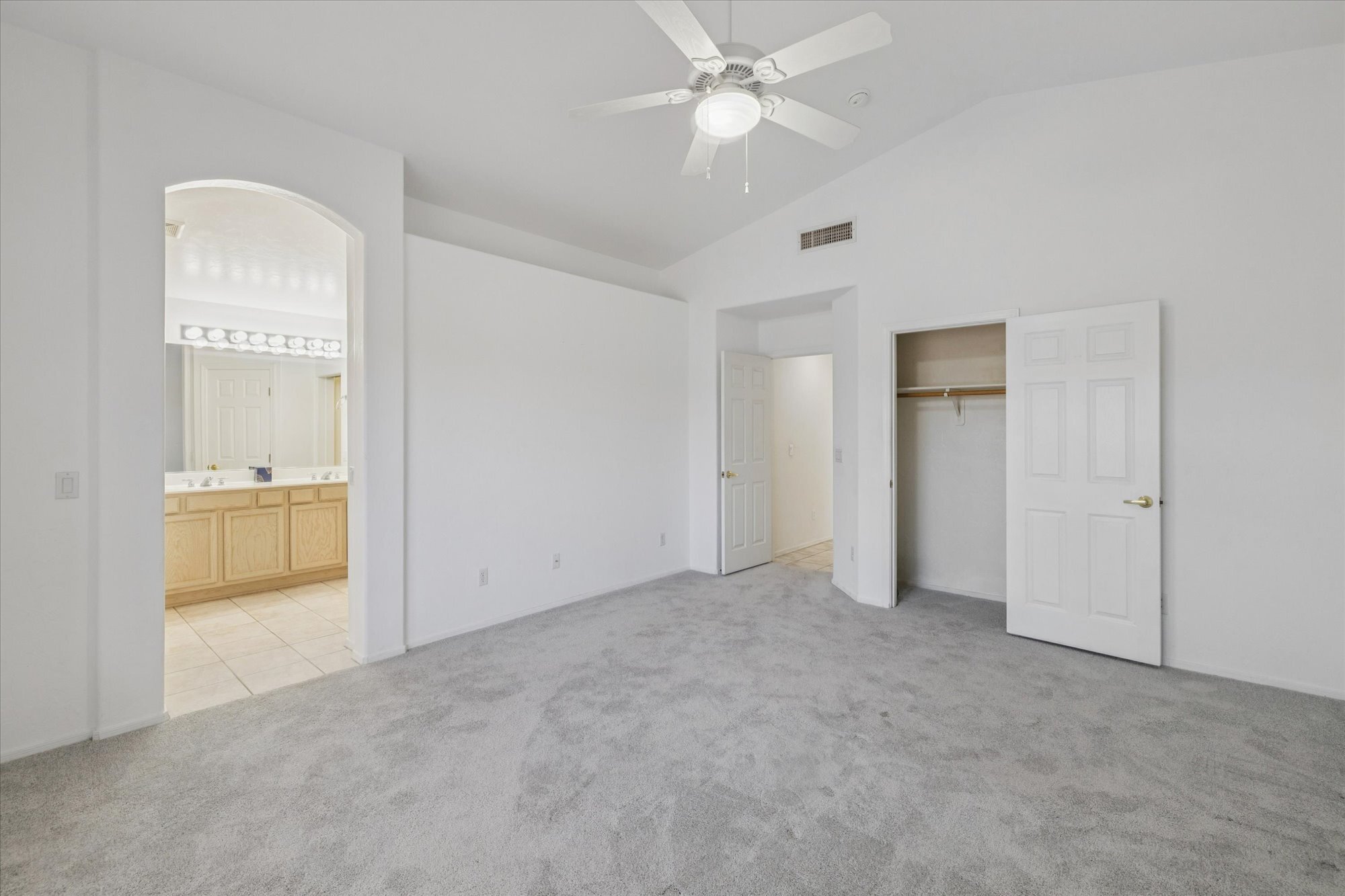 Building Photo - 2311 N Creek Vista Dr