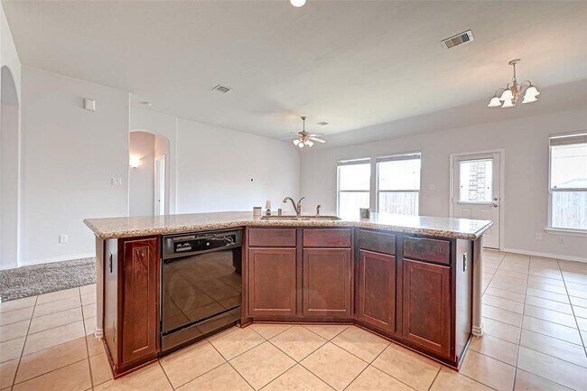 Building Photo - 24602 Forest Canopy Dr