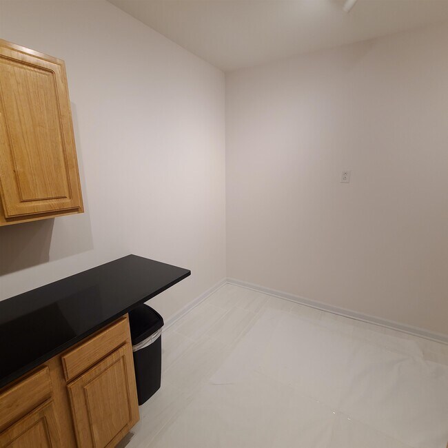 Building Photo - 321 79th St