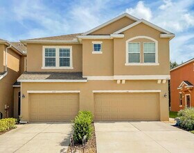 Building Photo - Gorgeous 3 bedroom 2.5 bath townhome in gated community in Copperstone!