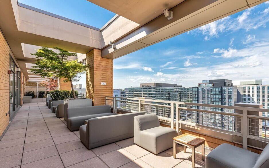 Rooftop - 440 L St NW