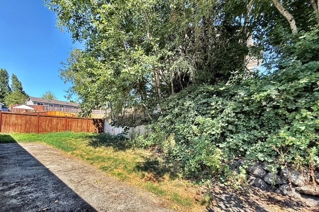 Building Photo - 2949 Sprague St