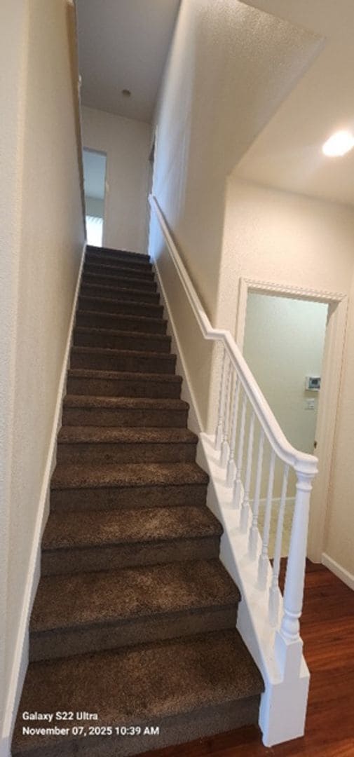 Building Photo - Welcome to American Canyon!! Beautiful Large 5 Bed 3 Full Bath for Lease