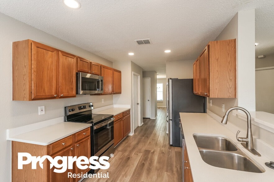 Building Photo - 2908 Cottage Ln