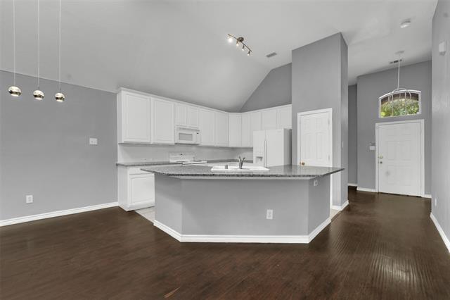 Building Photo - 3116 Glen Canyon Dr