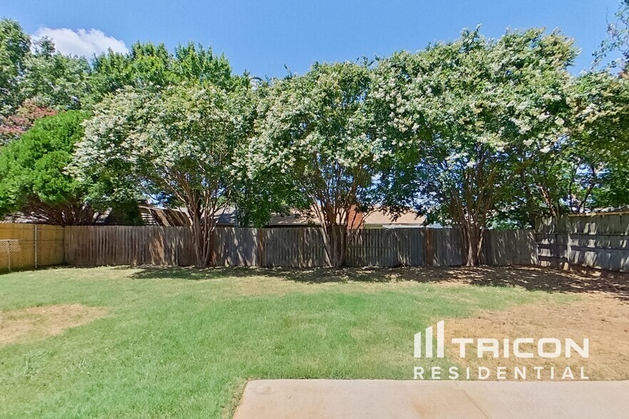 Building Photo - 4208 Sweetgum Way