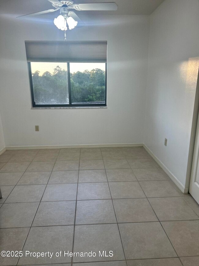 Building Photo - 6452 River Run Blvd