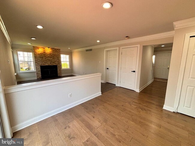 Building Photo - 34 Ironwood Dr