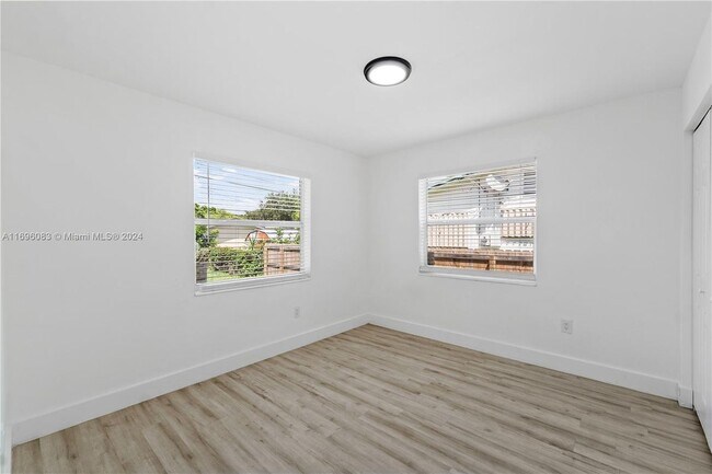 Building Photo - 6463 Charleston St