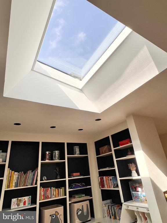 Building Photo - 1507 N Rodney St