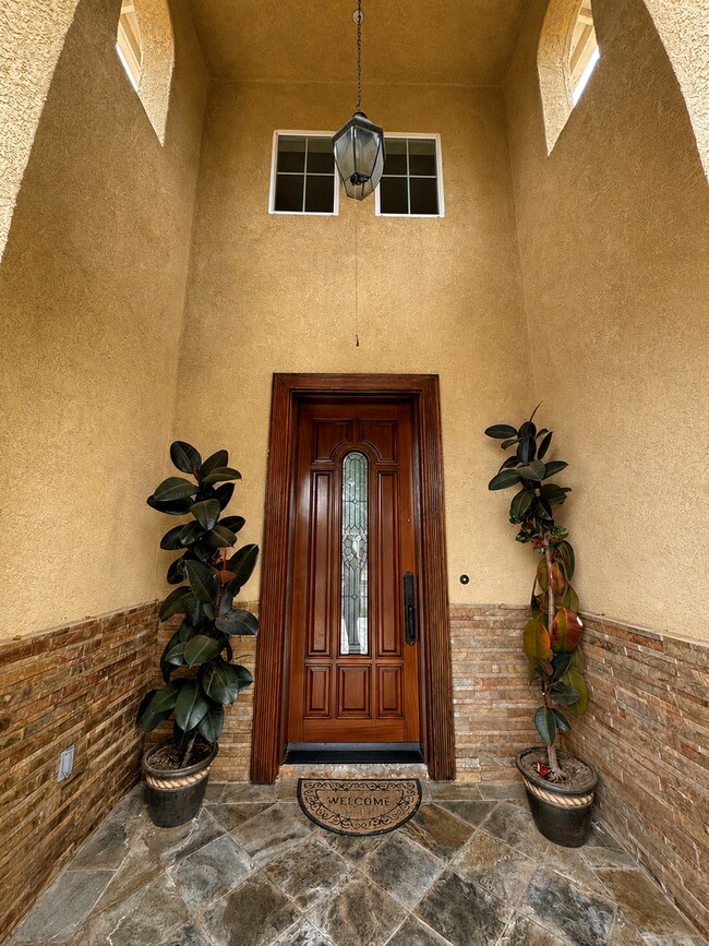 Building Photo - 621 Marbella Ct