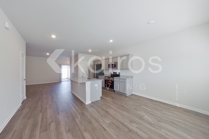Building Photo - 2453 Banyan Cir