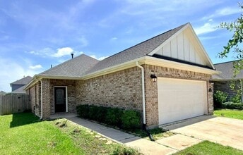 Building Photo - 8515 Balding Dr