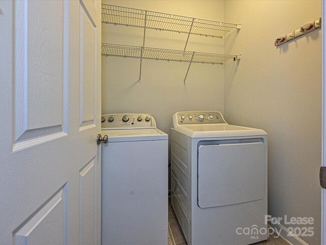 Building Photo - 14604 Monferrato Way