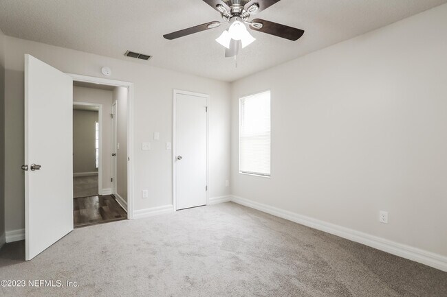 Building Photo - 3854 English Colony Dr S