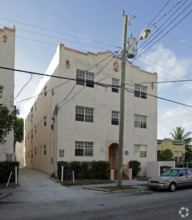 Efficiency For Rent Little Havana