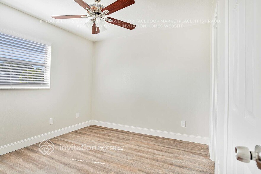 Building Photo - 475 Lear St