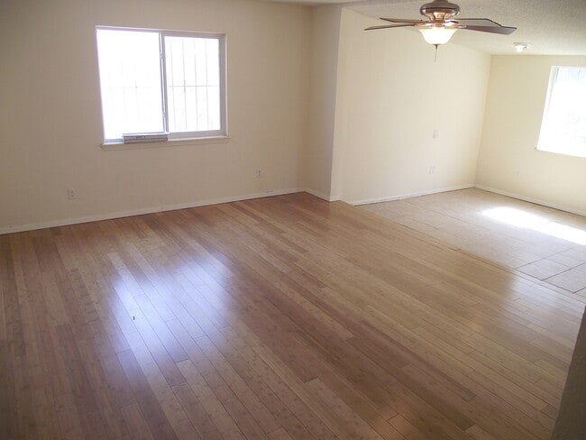 Building Photo - Northeast El Paso 3 Bed Refrig A/C w/Mount...