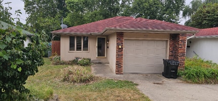 Building Photo - 1022 W Catalpa St