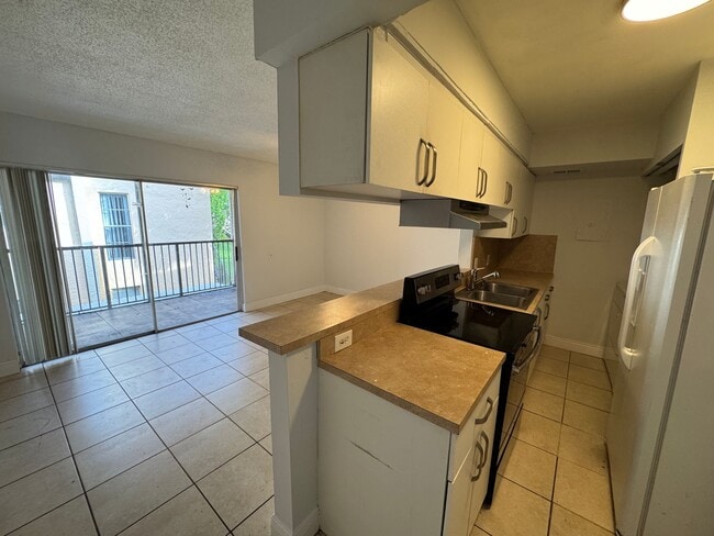 Building Photo - 4501 Treehouse Ln