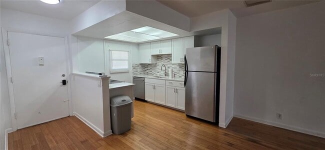 Building Photo - 1433 S Belcher Rd