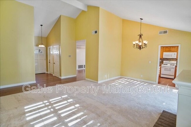 Building Photo - 25735 Velan Dr