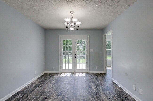 Building Photo - 180 Kings Deer Dr