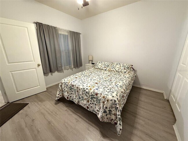 Building Photo - 10764 70th Ave N